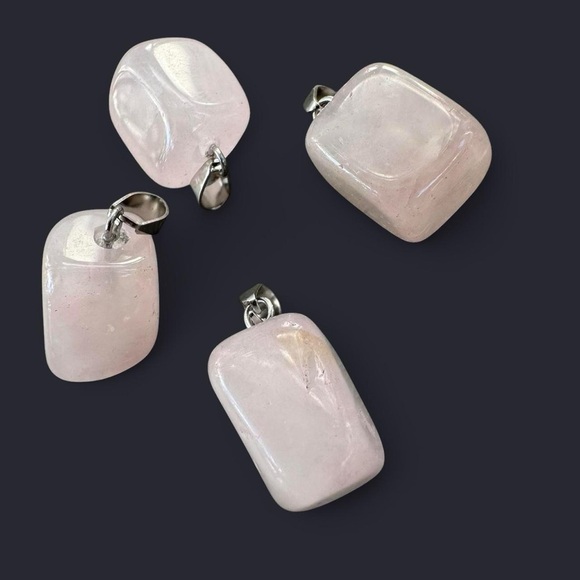 Rose Quartz Stone Pendant Necklace - Picture 4 of 4